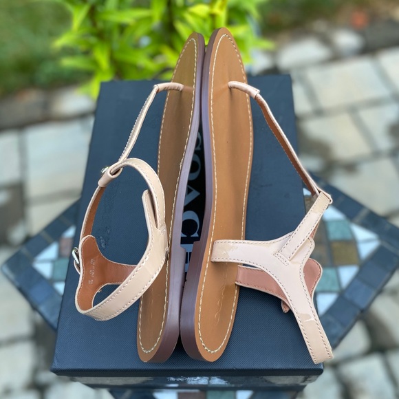 Coach Leila Leather Sandal - Picture 5 of 15